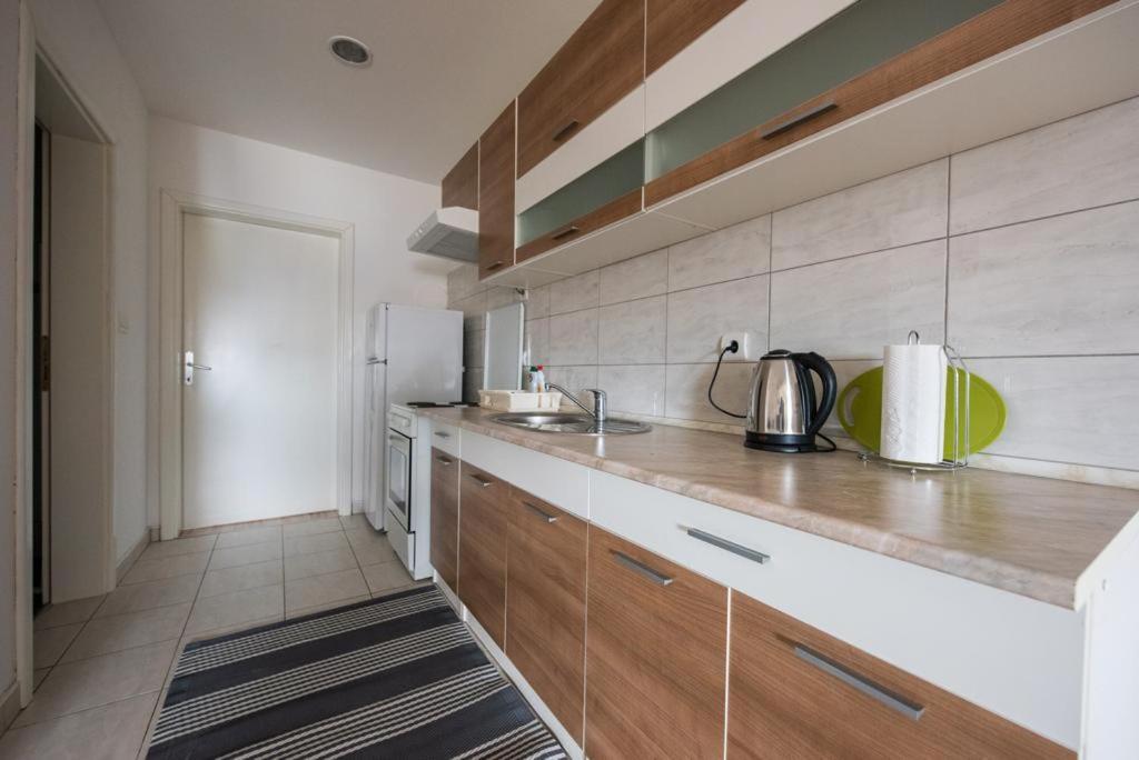 Apartman Luca Ливно Экстерьер фото