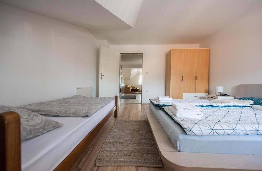 Apartman Luca Ливно Экстерьер фото