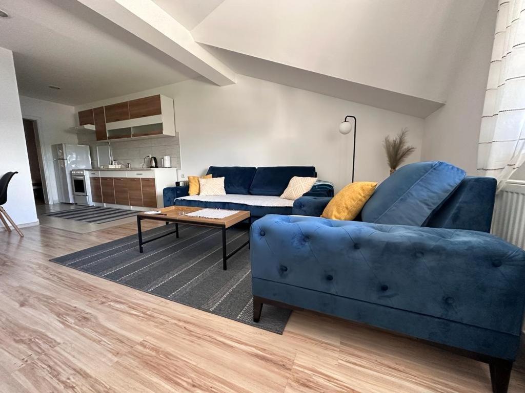 Apartman Luca Ливно Экстерьер фото
